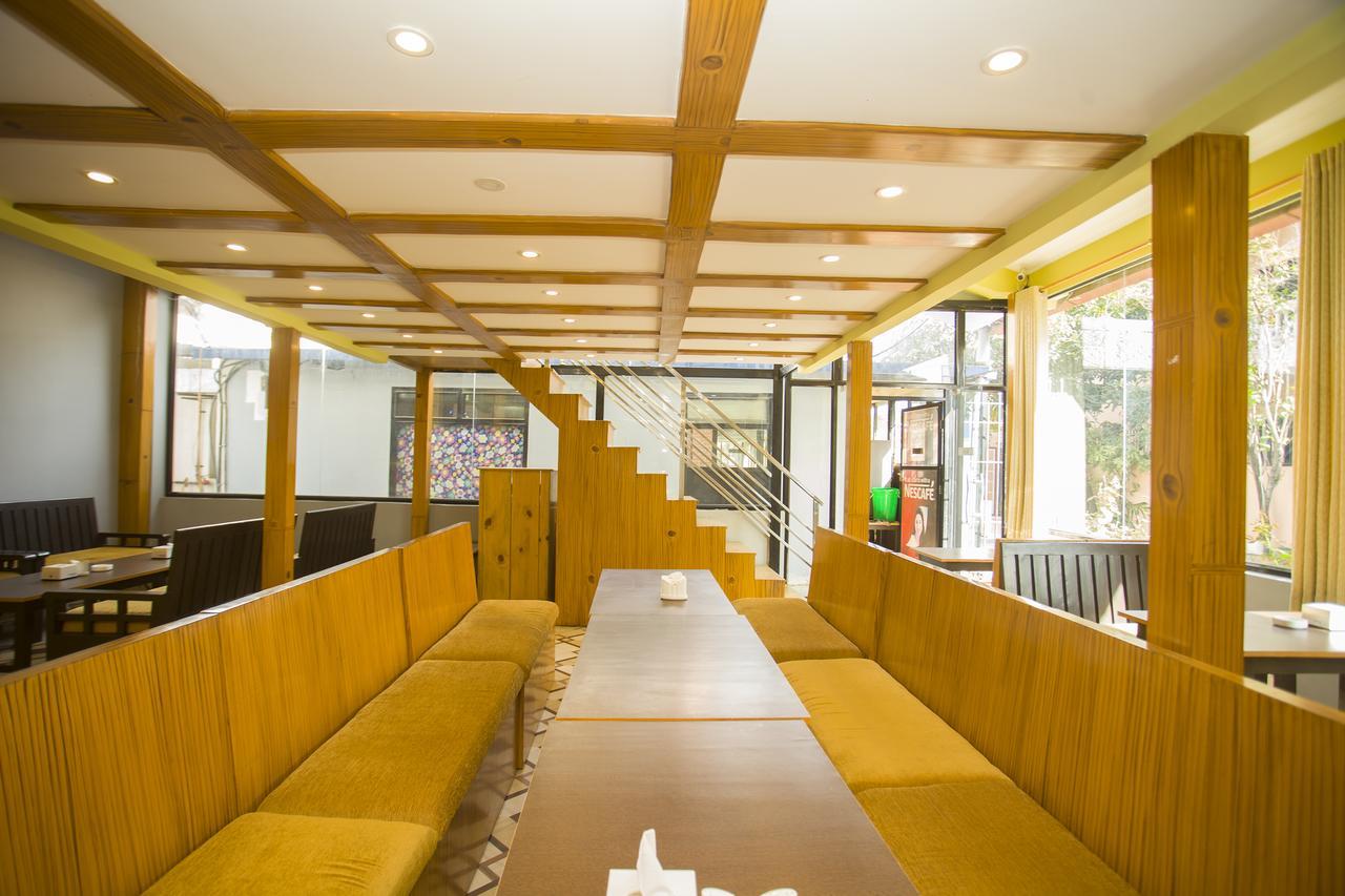 Oyo 150 Hotel Himalyan Height Kathmandu Exterior photo