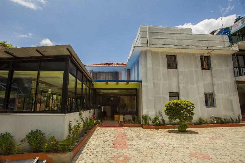 Oyo 150 Hotel Himalyan Height Kathmandu Exterior photo