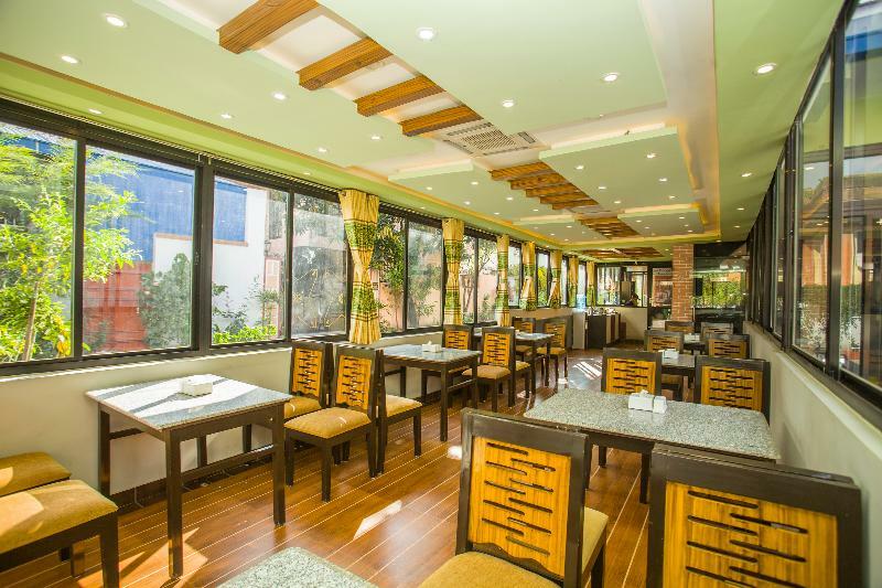 Oyo 150 Hotel Himalyan Height Kathmandu Exterior photo